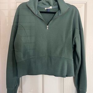 Cropped Zipper Sweatshirt